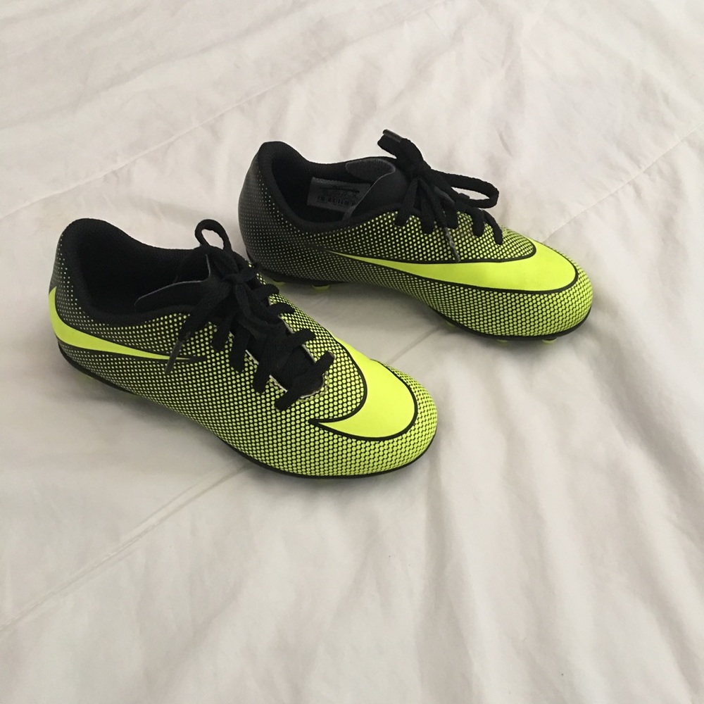 Nike Youths Soccer Cleats